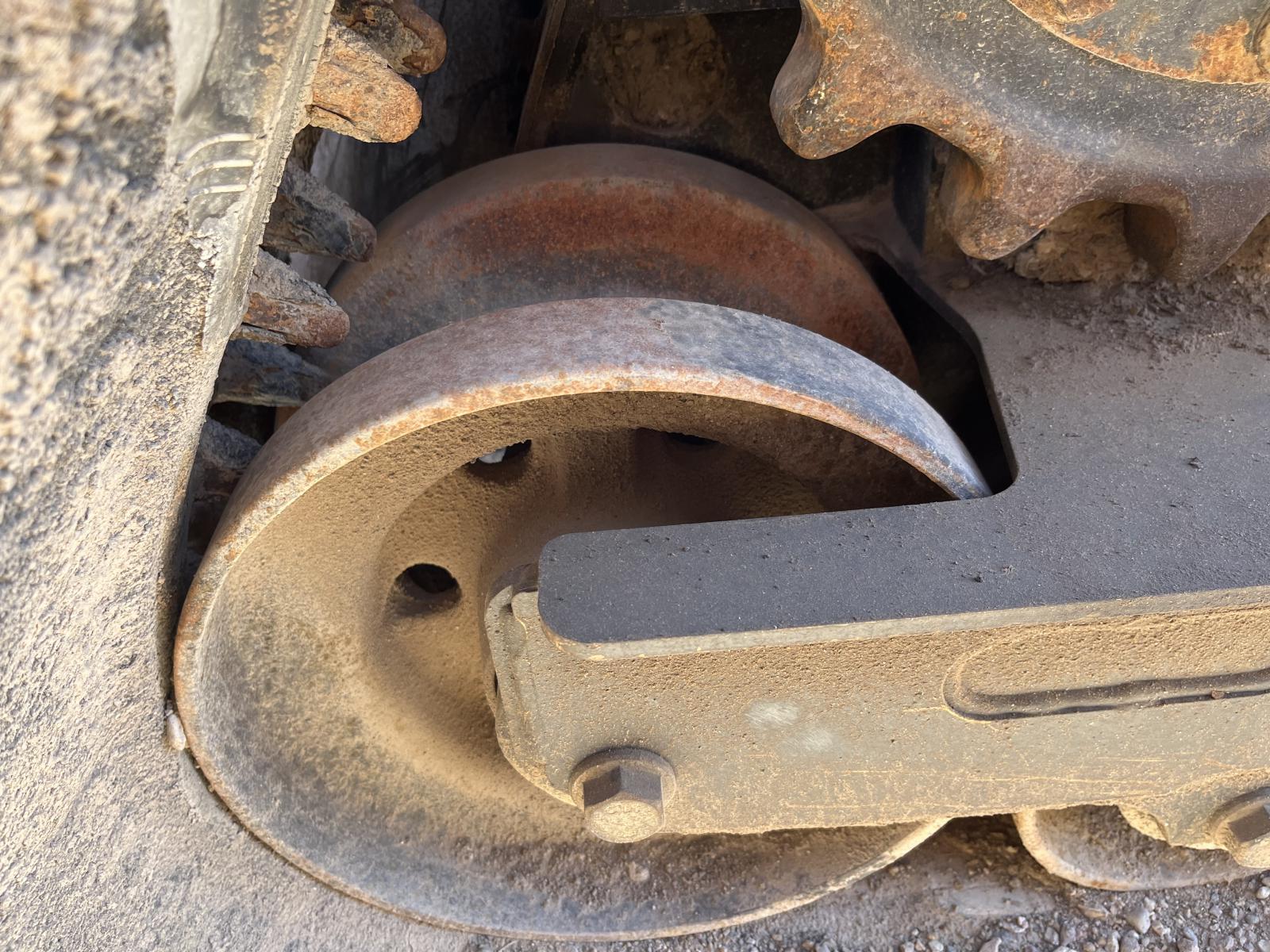 ./imagenes/INVOICE/2019/15577/JOHN-DEERE-333G (7).JPG